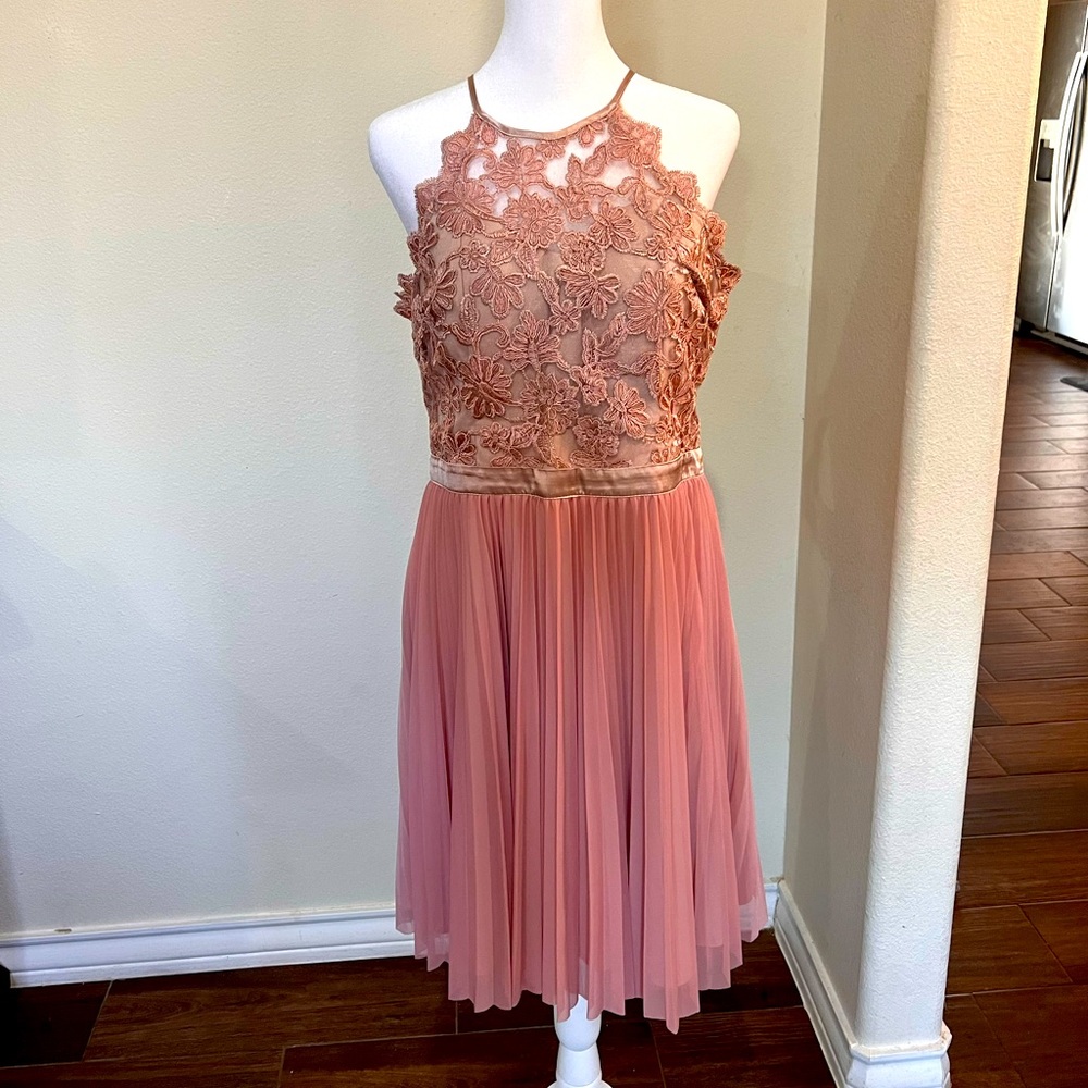 Pink formal dress🌸